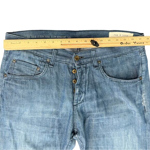 Rag and Bone Medium Wash Blue Indigo Chambray Slim Straight Men's Jeans size 34 - Picture 2 of 11